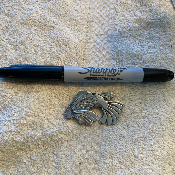 Laurel Burch Goddess Koi Fish Silver -Rhodium Brooch Pin RARE FIND - Picture 8 of 9